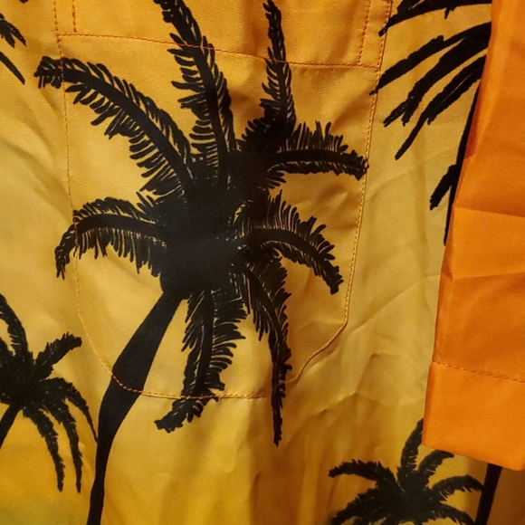 Mens Hawaiian Shirt - New witout Tags - Picture 2 of 4